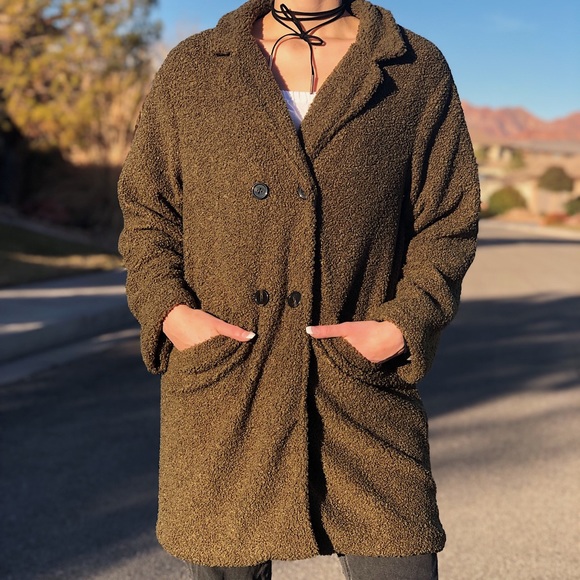LAST ONE + HOST PICK🎉 Olive Green Teddy Coat - Picture 6 of 8